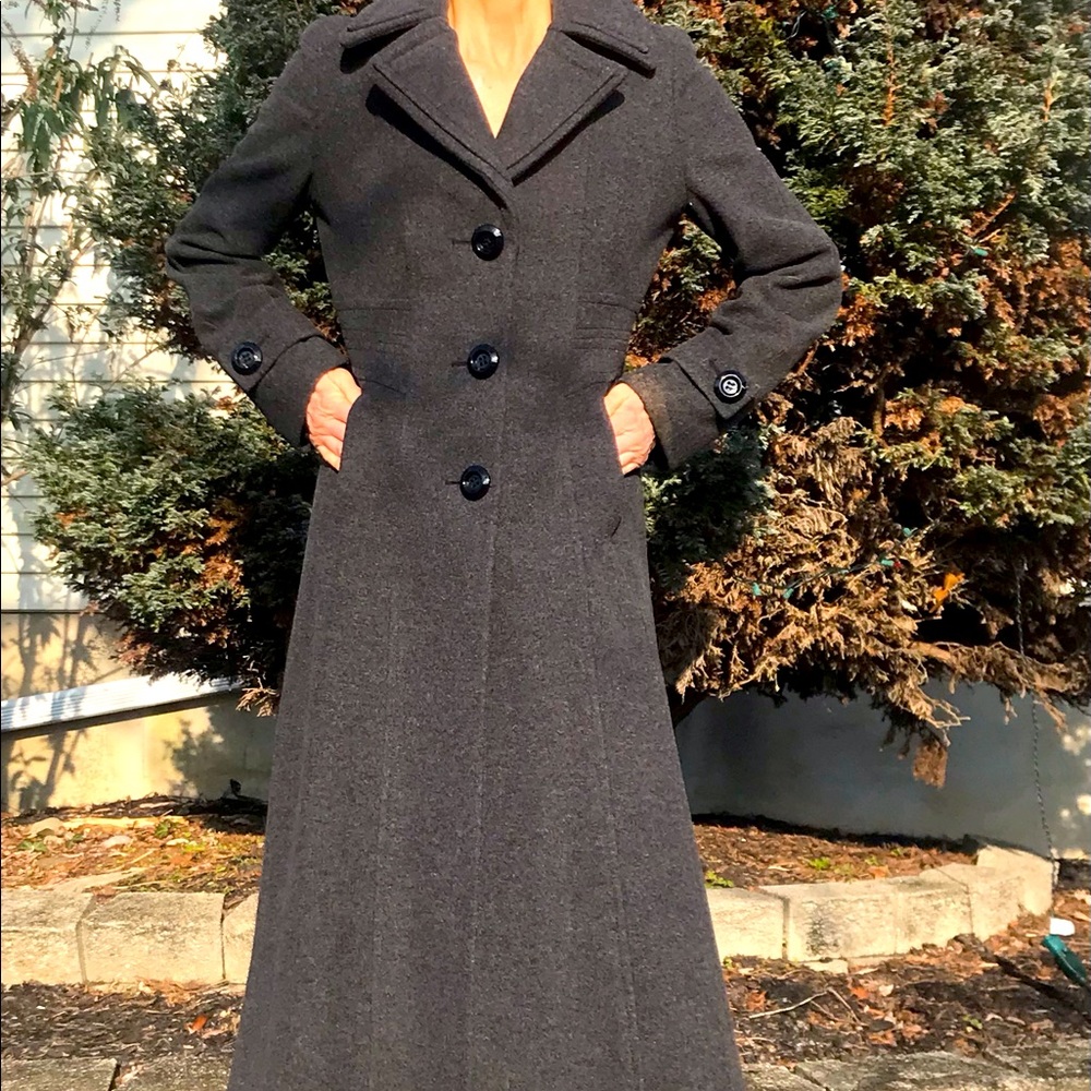 Wool full length Coat by Fleet Street LTD size 2 - Picture 3 of 6